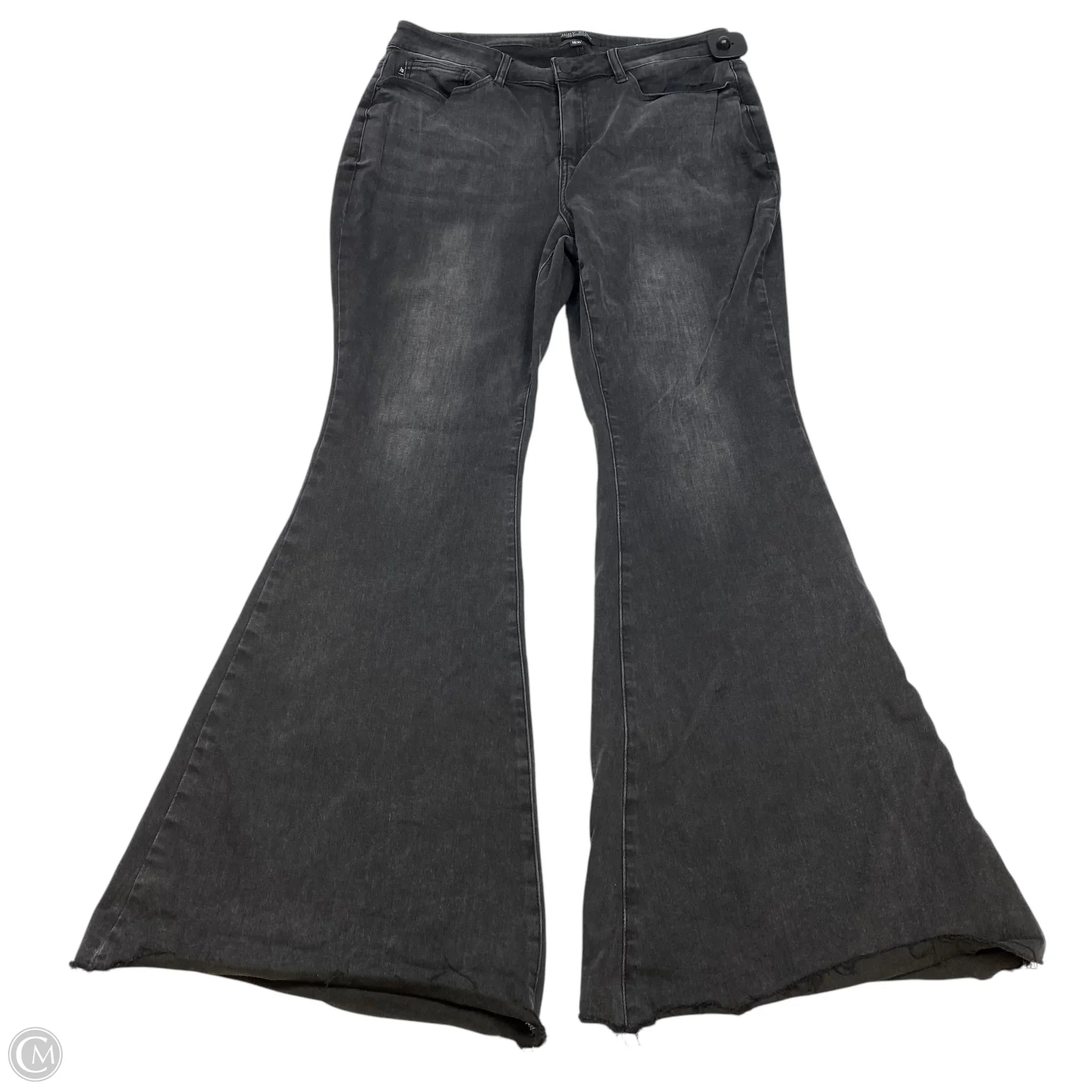 Jeans for Men with a Curvy BodyJeans Flared By Judy Blue In Black Denim, Size: 16