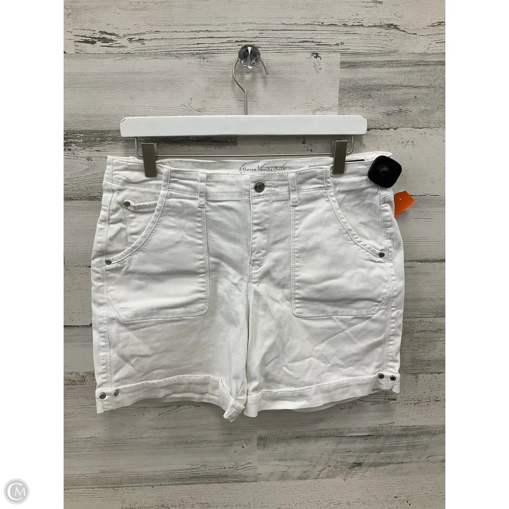 Tailored-Fit Men's Dress and Office ShortsShorts By Gloria Vanderbilt In White, Size: 8