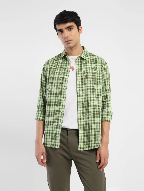 Men's Wingtip-Collar Shirts for a Classic TouchMen's Checkered Slim Fit Shirt