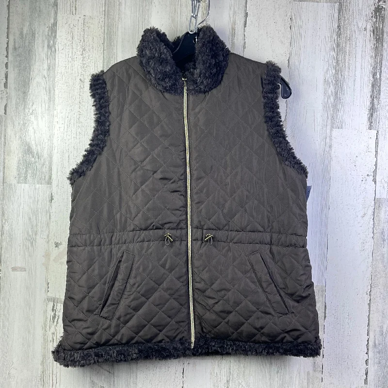 Men's Coats with Military InfluenceVest Puffer & Quilted By Clothes Mentor In Brown, Size: L Men's Coats with Military InfluenceVest Puffer & Quilted By Clothes Mentor In Brown, Size: L