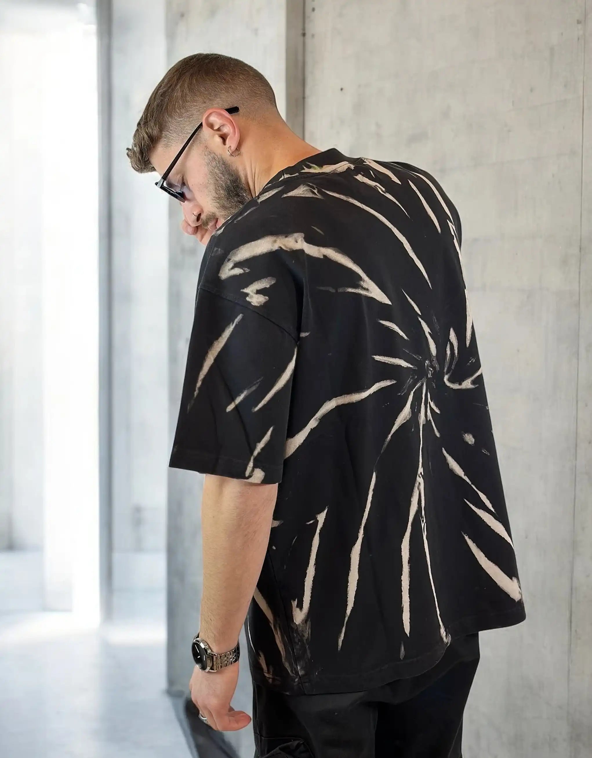 Men's Shirts with Appliqué DetailsOversized Tshirt