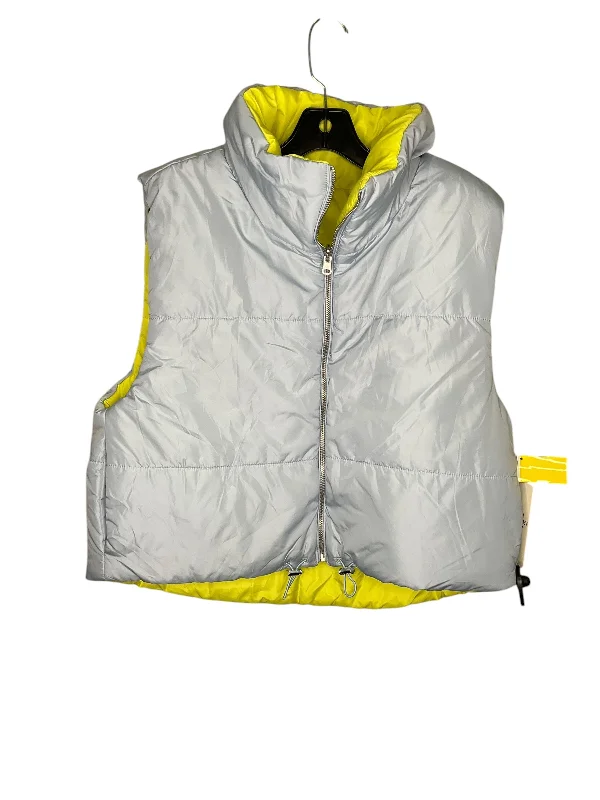 Men's Coats for SnowshoeingVest Puffer & Quilted By Cmc In Blue & Green, Size: Xl