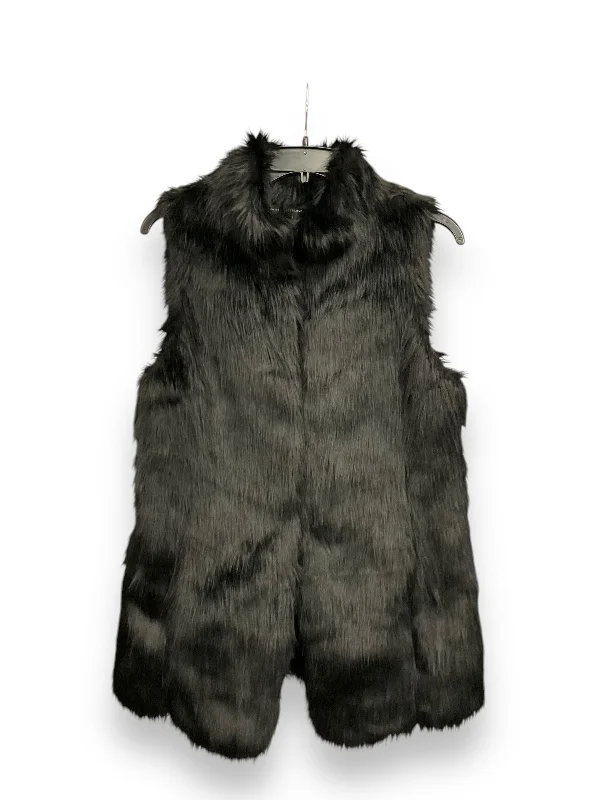 Men's Coats with Patchwork DesignsVest Faux Fur & Sherpa By White House Black Market In Black, Size: S Men's Coats with Patchwork DesignsVest Faux Fur & Sherpa By White House Black Market In Black, Size: S