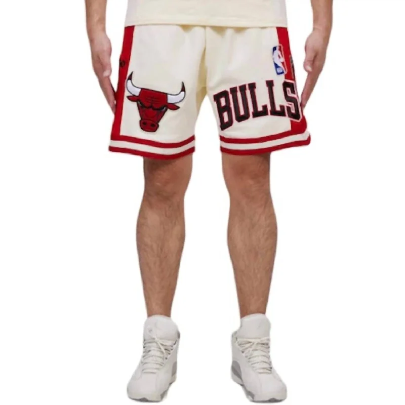 Resilient Men's Cargo ShortsRetro Classic 2.0 Short In Eggshell/red