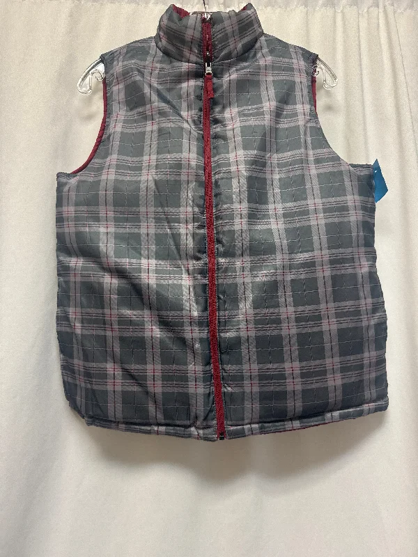 Men's Coats with Velcro ClosuresVest Puffer & Quilted By Merona In Green & Red, Size: M Men's Coats with Velcro ClosuresVest Puffer & Quilted By Merona In Green & Red, Size: M