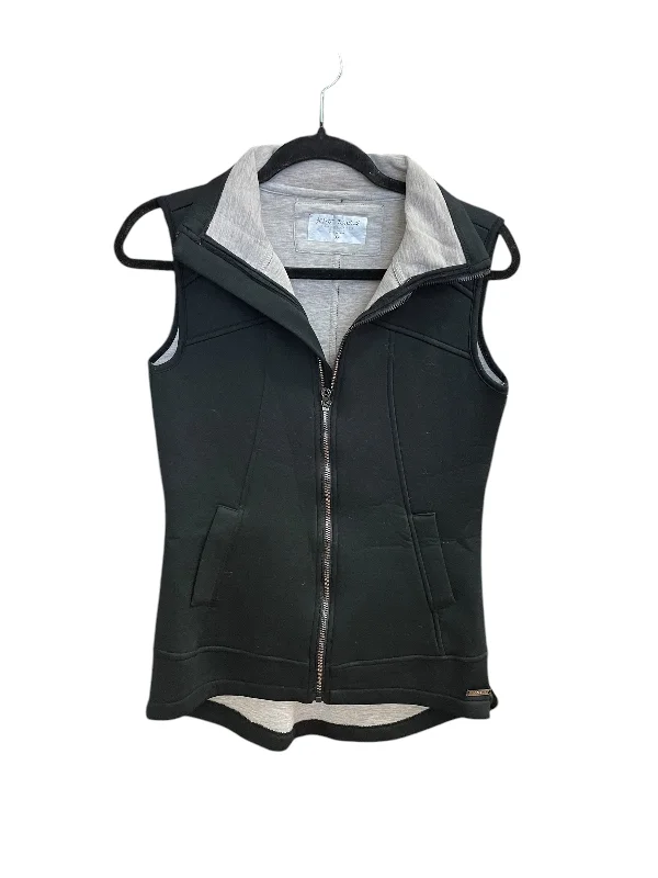 Men's Coats with Fur TrimVest Fleece By Betsey Johnson In Black, Size: Xs
