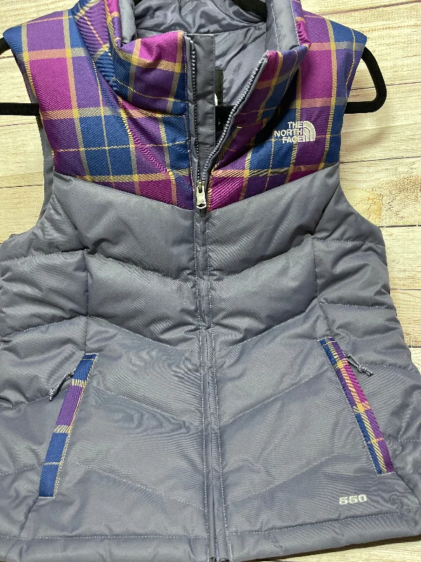 Men's Coats for City WearVest Puffer & Quilted By The North Face In Plaid Pattern, Size: S Men's Coats for City WearVest Puffer & Quilted By The North Face In Plaid Pattern, Size: S