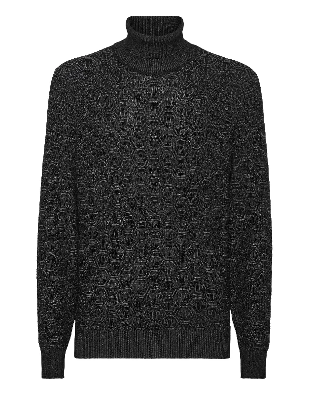 Fashionable Men's Crew-Neck SweatersWool Silk Turtle Neck Long-Sleeve Monogram