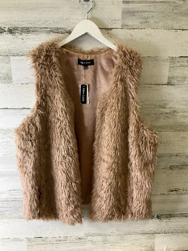 Modern Men's Field JacketsVest Faux Fur & Sherpa By New Look In Tan, Size: 2x