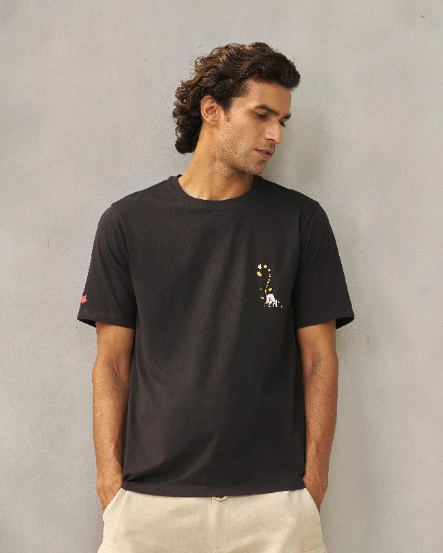 Men's Shirts with Appliqué DetailsLurking Lemur T-shirt - Black