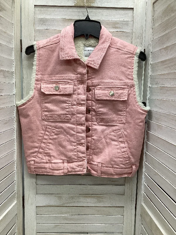 Men's Coats for AutumnVest Faux Fur & Sherpa By Celebrity Pink In Pink, Size: S