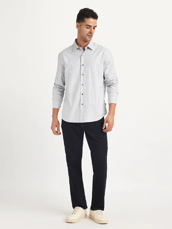 Men's Designer Shirts for a Statement PieceMen's Checkered Spread Collar Shirt