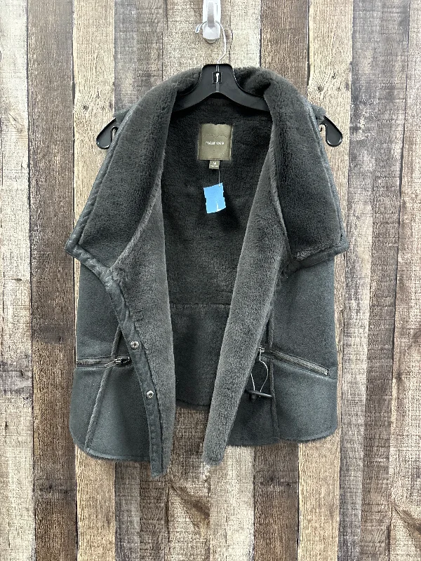 Men's Coats for City WearVest Faux Fur & Sherpa By Maurices In Grey, Size: M