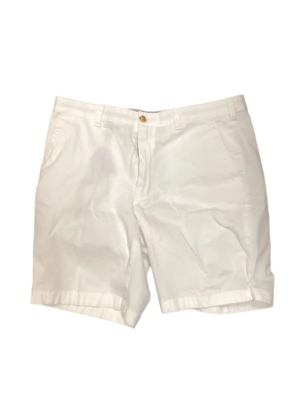 Flexible Men's Yoga ShortsWhite Shorts Club Room, Size 34w