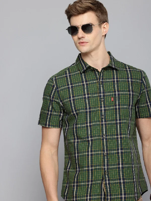 Men's Timeless Dress Shirts for Enduring StyleMen's Checkered Spread Collar Shirt