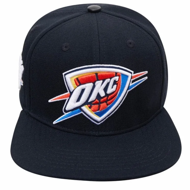 Bright Straw HatsPro Standard Oklahoma City Thunder Logo Snapback Hat (Black)