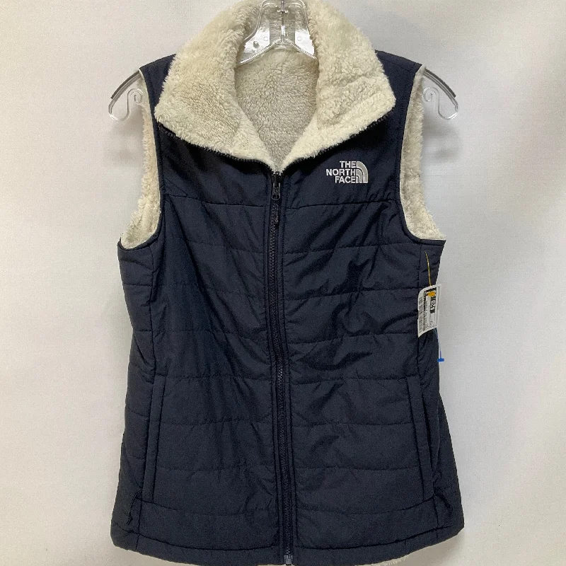 Men's Coats with Chest PocketsVest Faux Fur & Sherpa By The North Face In Navy, Size: S Men's Coats with Chest PocketsVest Faux Fur & Sherpa By The North Face In Navy, Size: S