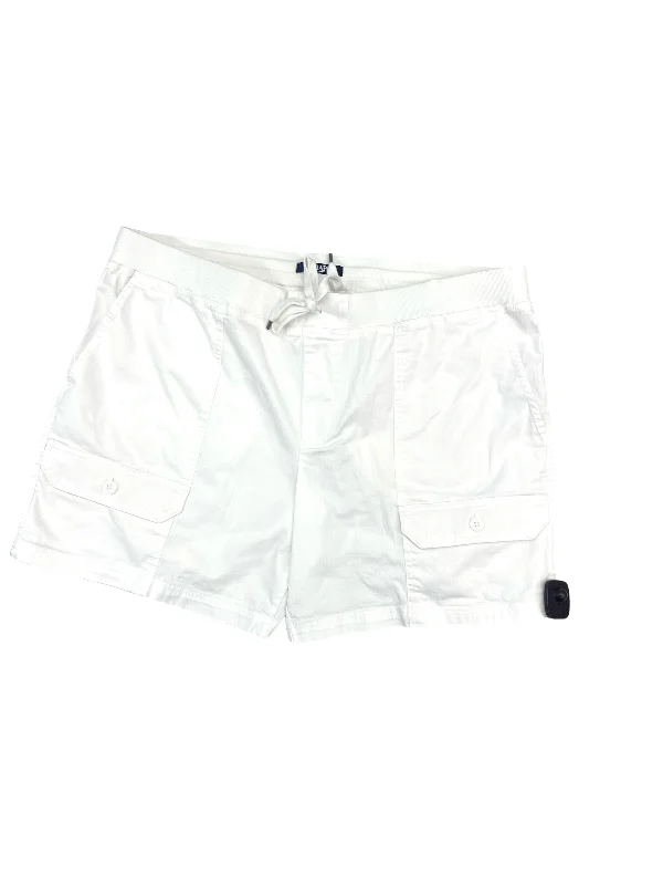 Men's Chino Shorts with Tailored FitWhite Shorts Chaps, Size 1x