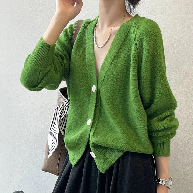 Men's Sweaters with Zip-Up CollarsGreen V-Neck Knitted Cape Sweater for Women - Single Button Closure Men's Sweaters with Zip-Up CollarsGreen V-Neck Knitted Cape Sweater for Women - Single Button Closure