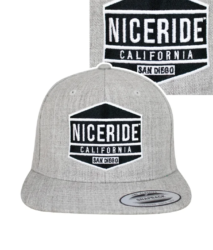 Wide-Brimmed Beach Hats"Good Times" Snapback