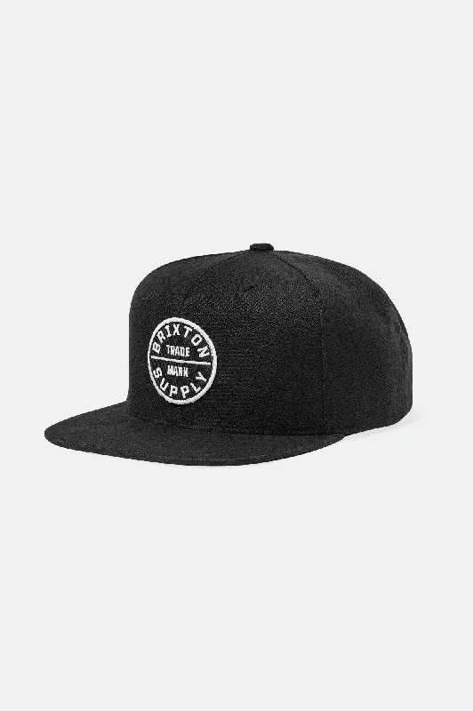 Trendy SnapbacksOath III Snapback - Black