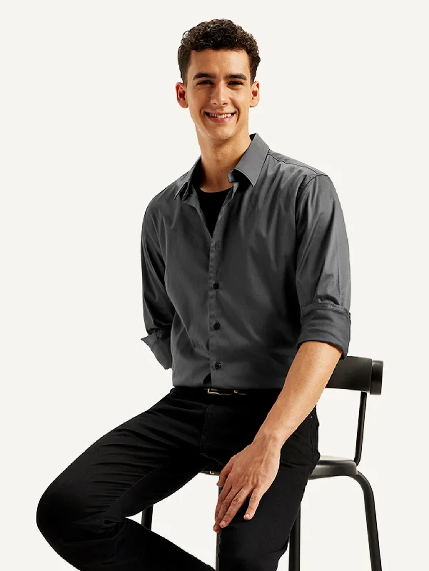 Men's Dressy Button-Down Shirts for Formal OccasionsMen's Solid Slim Fit Shirt