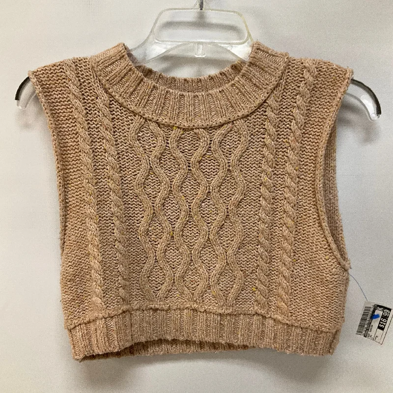 Men's Coats for Ice FishingVest Sweater By Urban Outfitters In Tan, Size: M