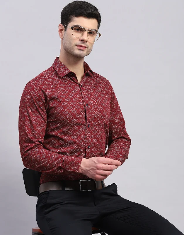 Men Maroon Printed Collar Full Sleeve Shirt