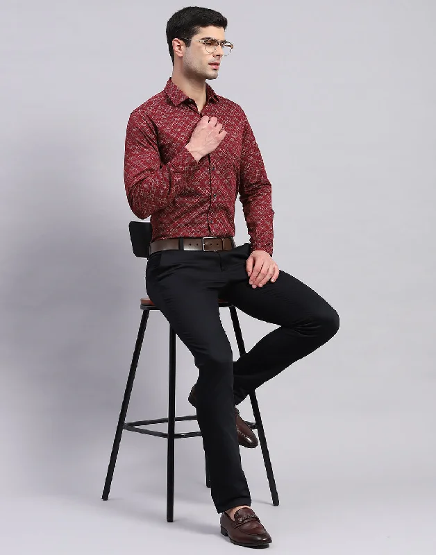 Men Maroon Printed Collar Full Sleeve Shirt