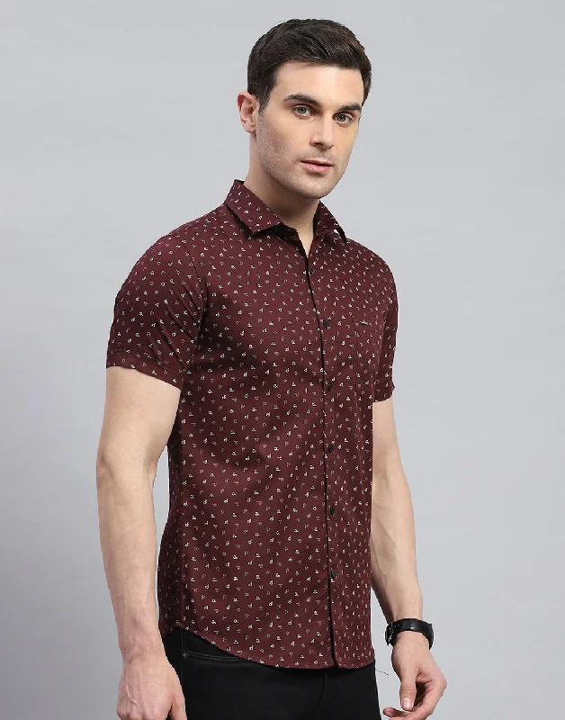 Men Maroon Printed Spread Collar Half Sleeve Shirt