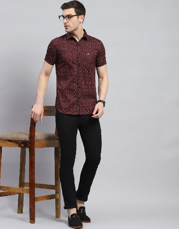 Men Maroon Printed Spread Collar Half Sleeve Shirt