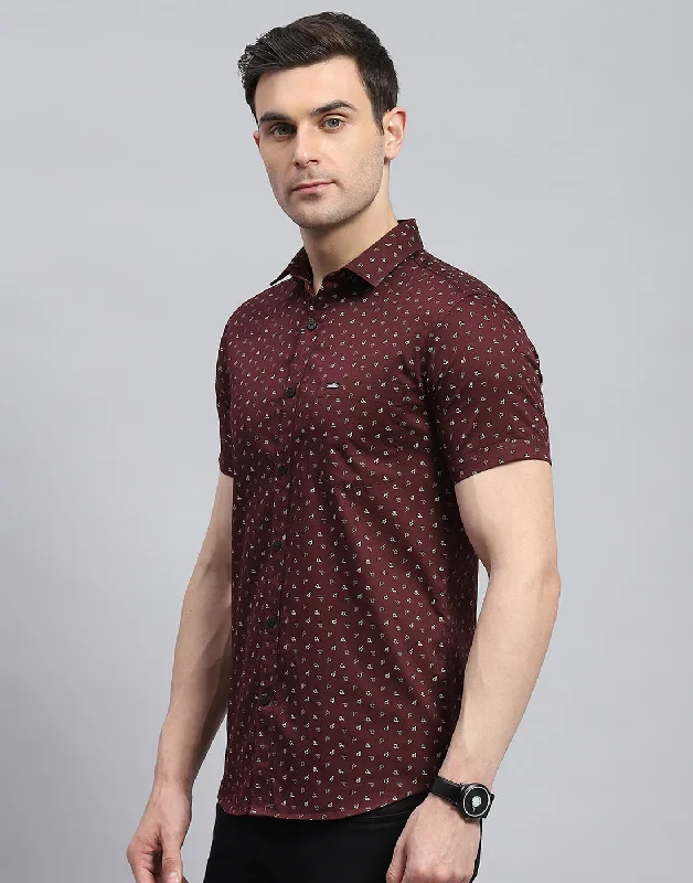 Men Maroon Printed Spread Collar Half Sleeve Shirt