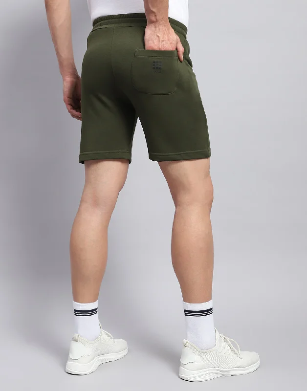 Men Olive Solid Smart Fit Short