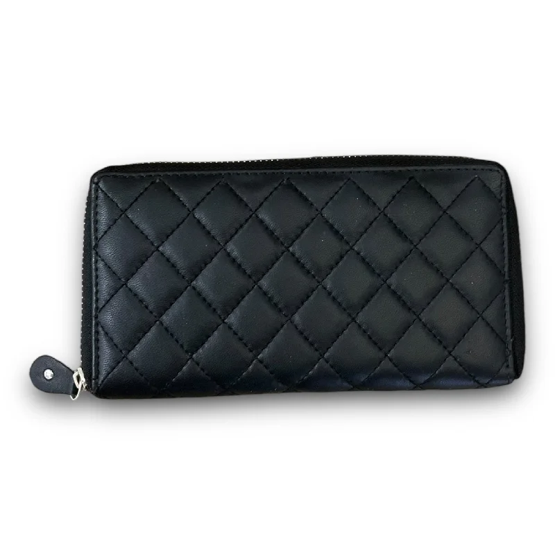 Wallet By Clothes Mentor  Size: Medium